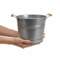 kohteita Vintage koristeellinen metallinen ämpäri-istutusastia/ruukku, Ø22cm, korkeus20cm