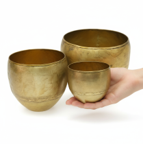 kohteita Koristeelliset maljakot, messinginkeltaiset, metallimaljakot Ø18/15/12,5 cm, 3 kpl:n setti