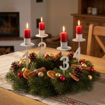 kohteita Advent-kynttilänjalka piikillä ja numeroilla valkoinen H11cm 4 kpl