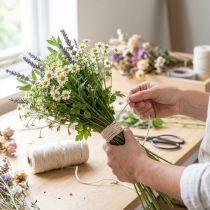 kohteita Juuttinauha luonnonvalkaistua Deco nauhajuuttia 2mm 150m