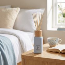 kohteita Huonetuoksupullo lasiset tuoksutangot Sweet Dreams 100ml