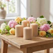 kohteita Pilarikynttilät beige uritettu kynttilä 70/90mm 4 kpl