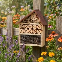 kohteita Hyönteishotelli Ruskea Insect House Wood 25cmx8.5cmx32cm