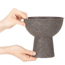 kohteita Pyöreä kukkamalja jalustalla, 18 cm