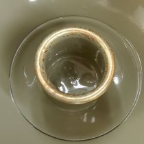 kohteita Kartiokynttilänjalka, metallinen, harmaakultainen, korkeus 9,5 cm