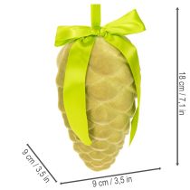 kohteita Koristeelliset männynkävyt ripustettavaksi, parvella koristeltuja käpyjä nauhalla ja rusetilla, 18 cm, 3 kpl