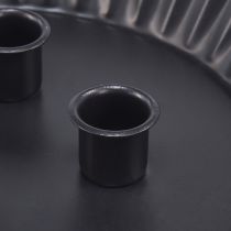 kohteita Metallinen kakunmuotoinen kynttilänjalka – Musta, Ø 24 cm – Elegantti pöytäkoriste neljälle kynttilälle – 2 kpl