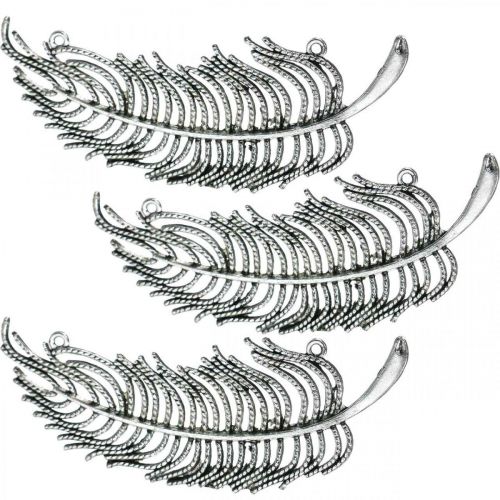 Höyhenet koristeluun, hajakoristeluun, metallisulat, korujen askarteluun hopea L8cm 10kpl. Höyhenet koristeluun, hajakoristeluun, metallisulat, korujen askarteluun hopea L8cm 10kpl.