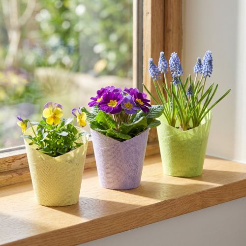 kohteita Ruukku kudottu paperi vihreä keltainen violetti Ø9cm K18cm 9 kpl