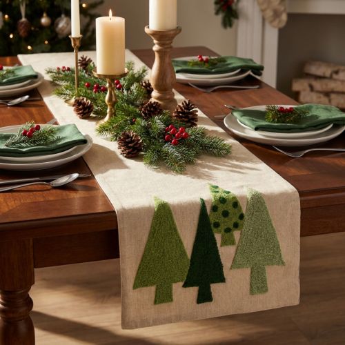 Pöytäliina Joulukuuset vihreät 140x41,5cm | Floristik24.fi