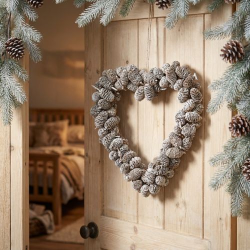 Sydänkoristekartio sydän leppäkartio valkoinen pesty 24cm | Floristik24.fi