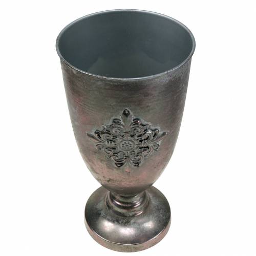 Koristeellinen metallikori, jossa koristeena hopeanharmaa Ø16.5cm K31cm