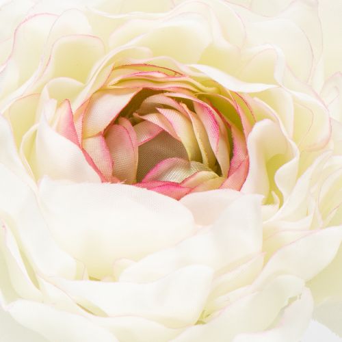 kohteita Tyylikästä ja helppohoitoista koristetta tarjoava tekoleinikki herkillä kukilla, 51 cm, 3 kpl.