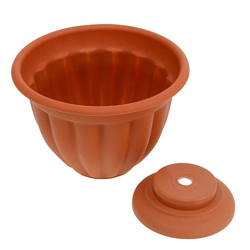 kohteita Ruukku pohjalla Ø21cm, korkeus 18cm