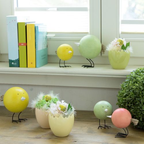 kohteita Koristeelliset tipuhahmot iloisina katseenvangitsijoina kevääseen ja pääsiäiseen, 12 cm, 3 kpl