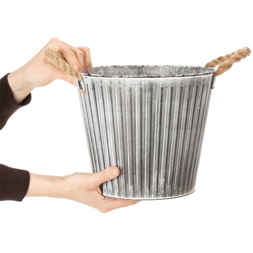 kohteita Kukkaruukku, koristeellinen ruukku kahvoilla, metallinen ruukku istutukseen Ø25,5cm