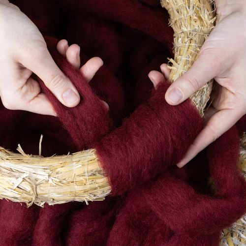 kohteita Villanauha, koristevillaa, tummanpunainen, 10 m villanauhaa floristiikkaan ja askarteluun